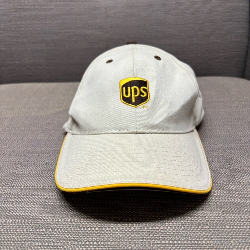 Headmost Beige Cap with Yellow Accent